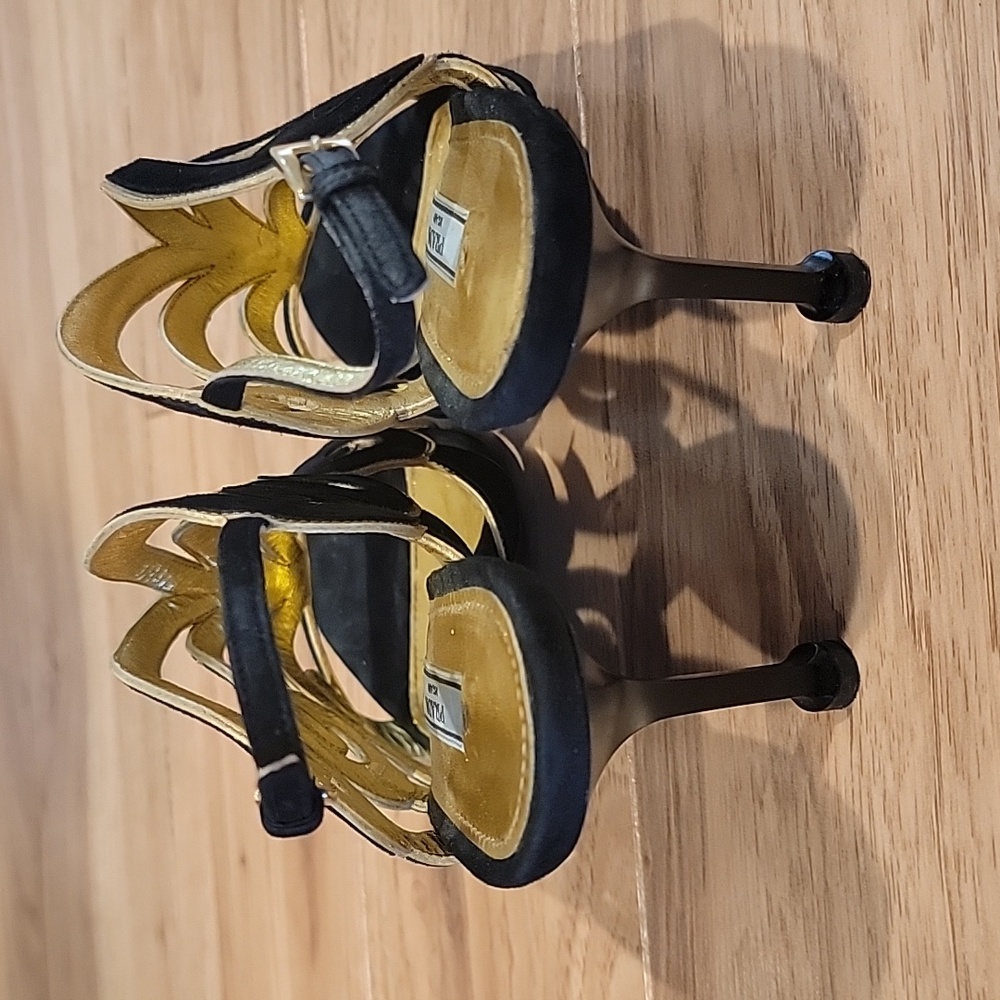 Prada gold and black leather heels - Picture 3 of 6